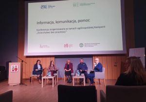 prelegenci konferencji „Dzieciństwo bez przemocy”