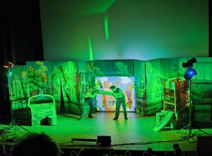 Przedstawienie teatralne - „Karolcia”